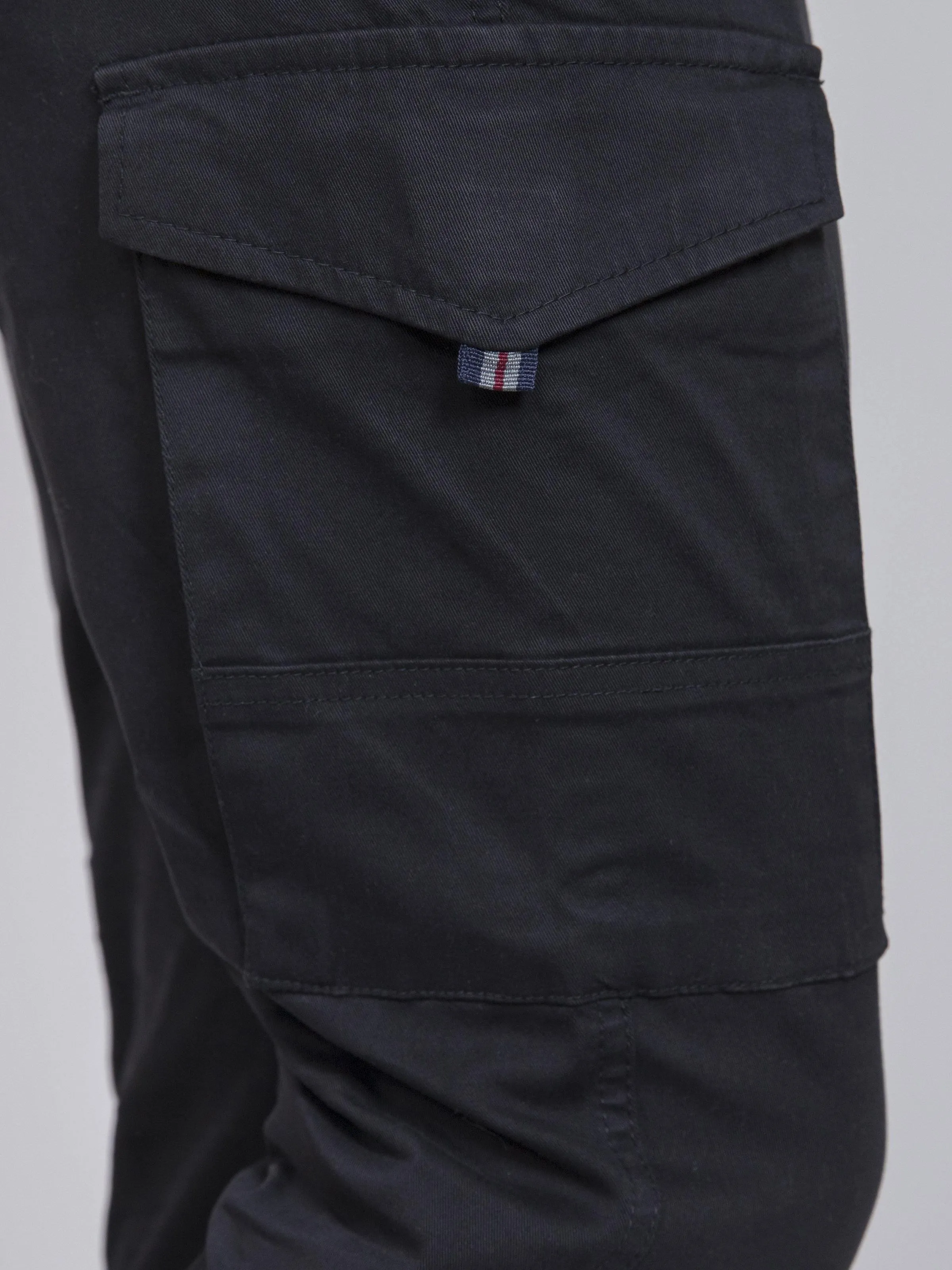 CARGO JOGGAR  BLACK TROUSER