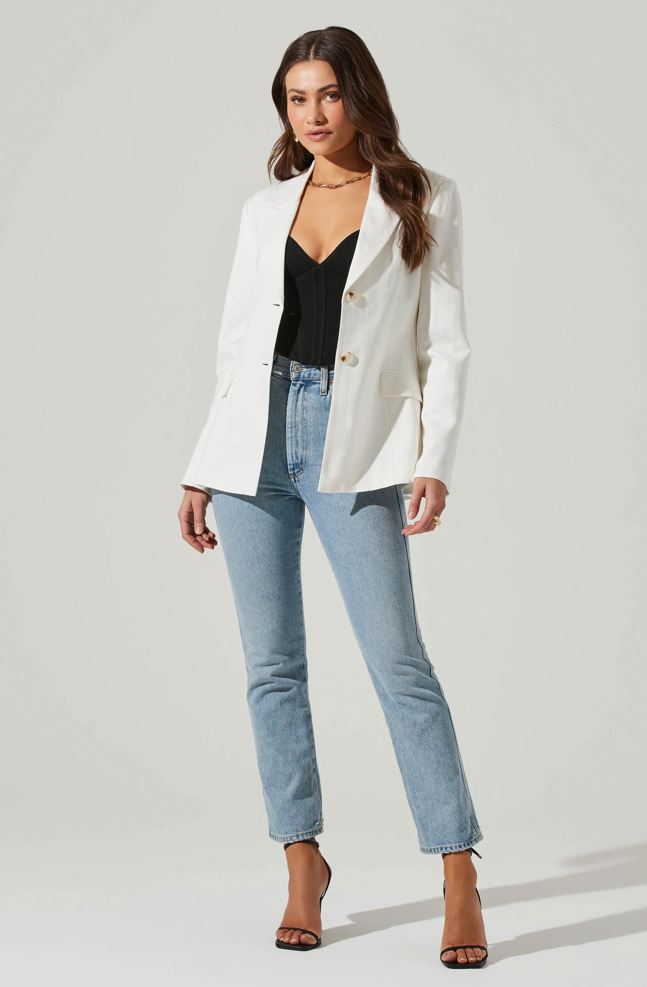 Fitted Buttoned Blazer