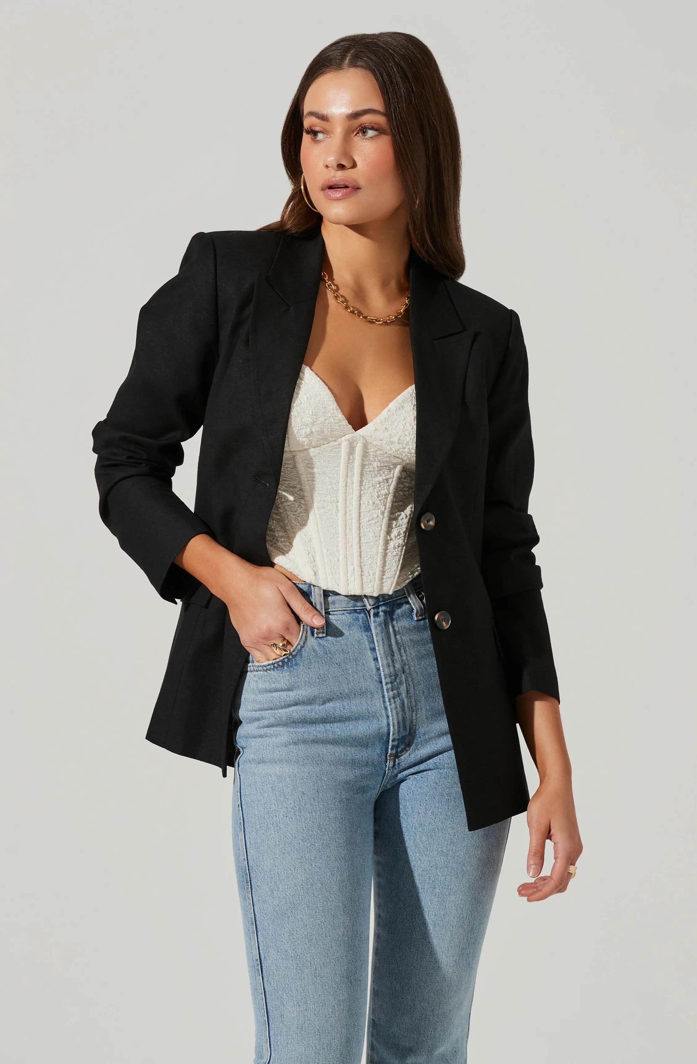 Fitted Buttoned Blazer